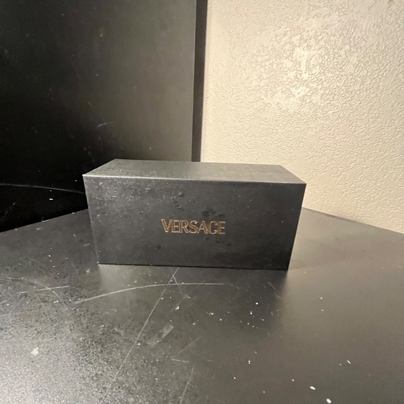Versace Box - Picture 3 of 3